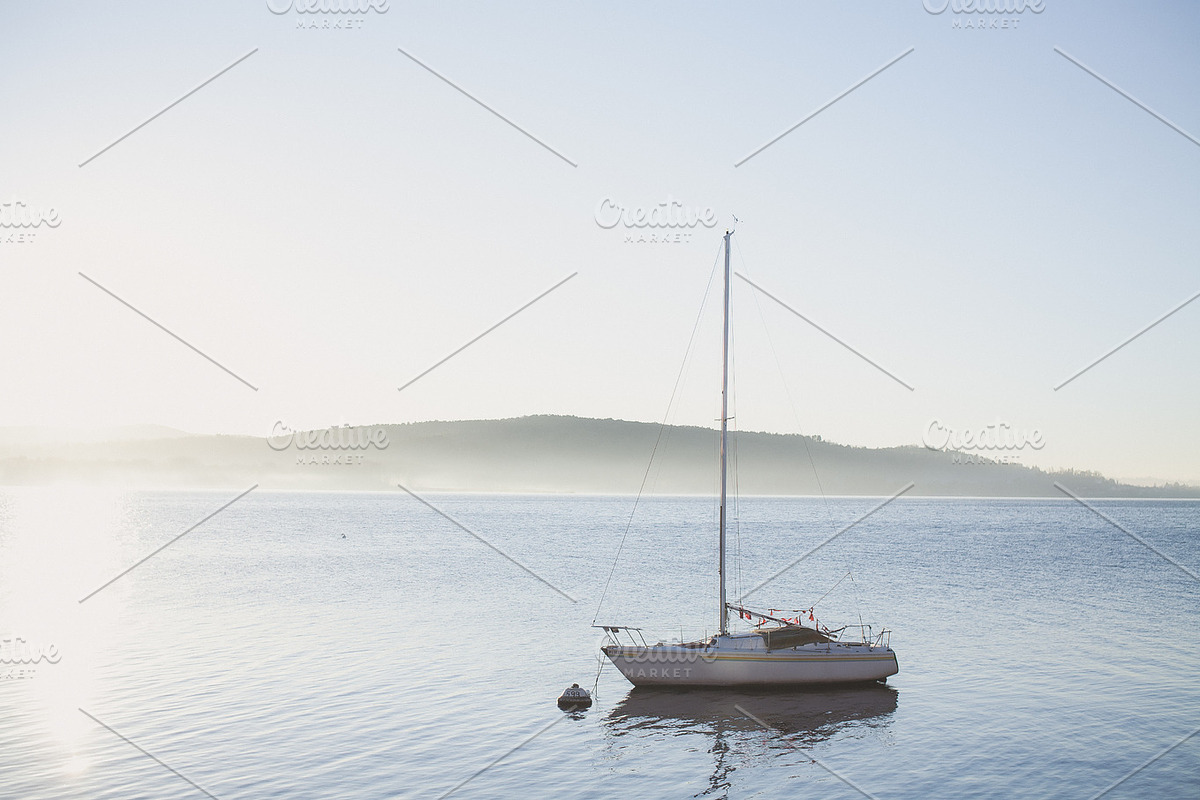 Photo Pack: Sailboat on Lake, a Nature Photo by Gradivis (Photo 2 of 4)