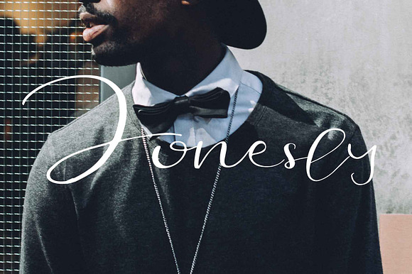 Jonesly Font preview 6
