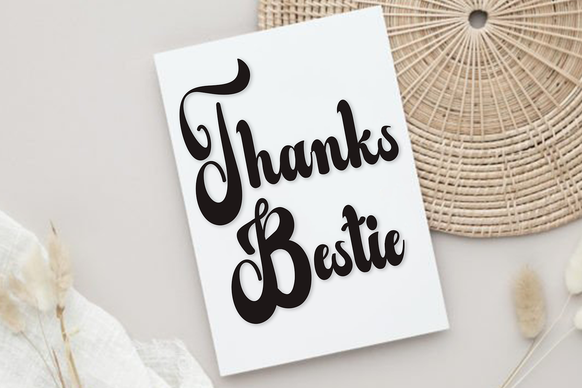 Spooky Vintage, a Handwritten Font by InermediaSTUDIO (Photo 4 of 4)