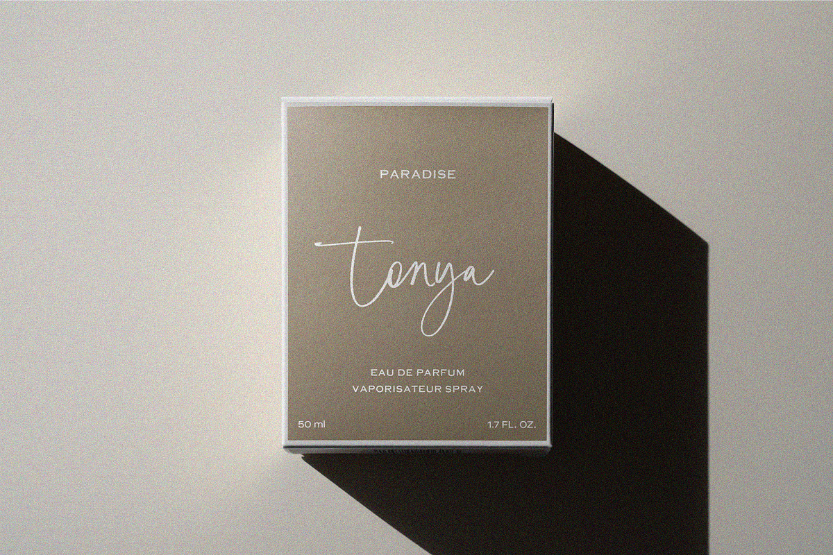 Luxe Atelier // Modern Script Font, a Handwritten Font by PeachCreme (Photo 9 of 12)