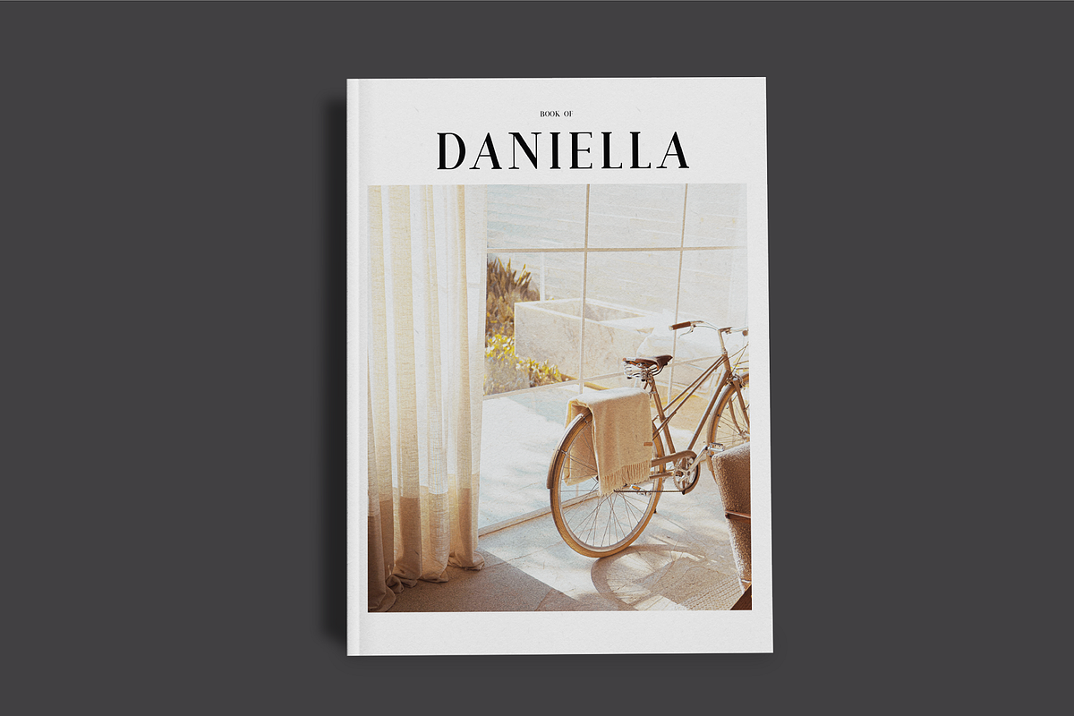 Motzeda - Display Serif, a Serif Font by Randi Irvan | Rvandtype (Photo 4 of 12)