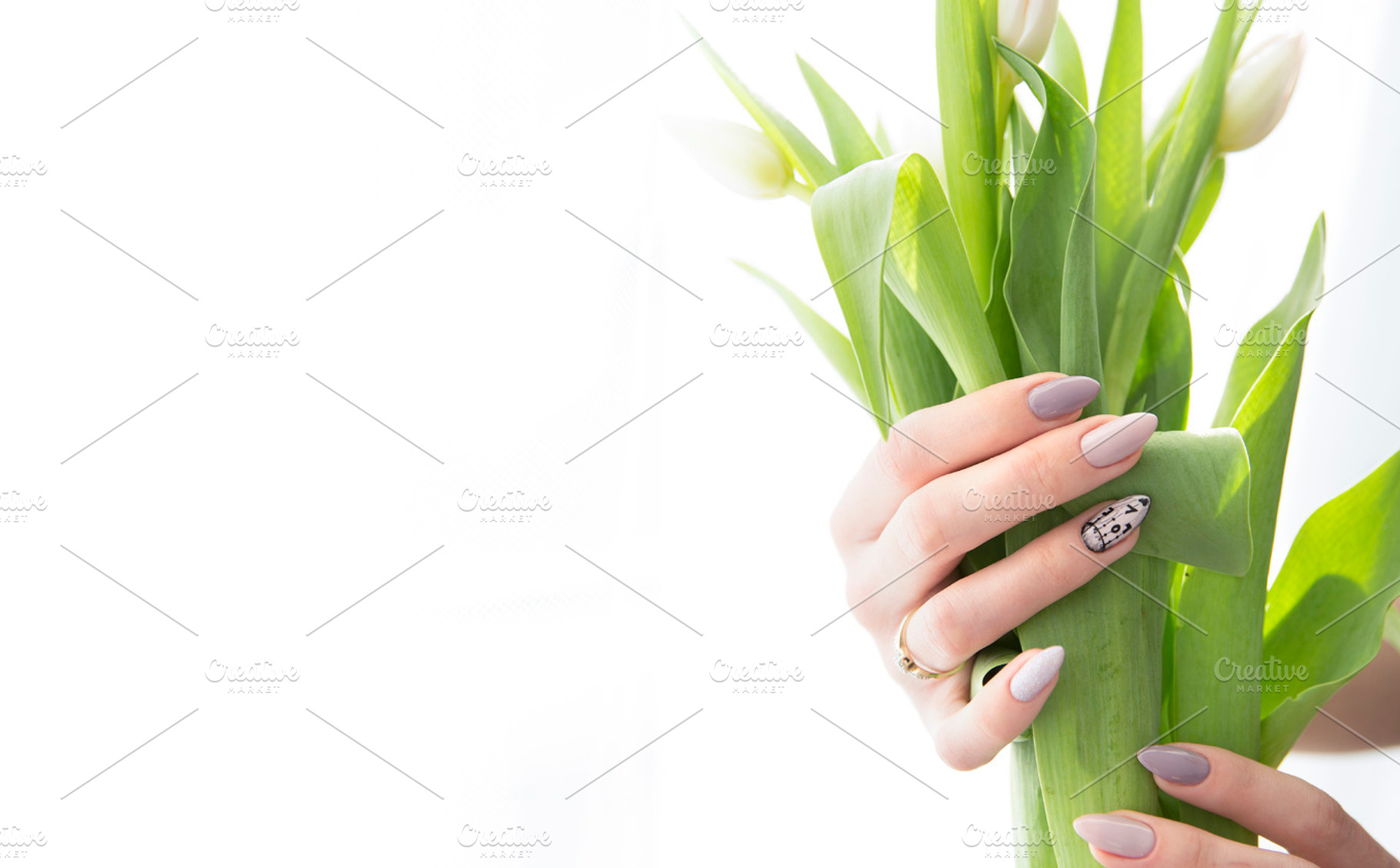 woman hands, a Photo by Izdebska