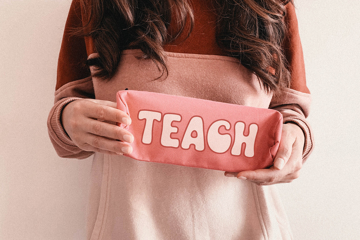 Crush Bubble Retro Font, a Handwritten Font by BarcelonaShop (Photo 9 of 9)