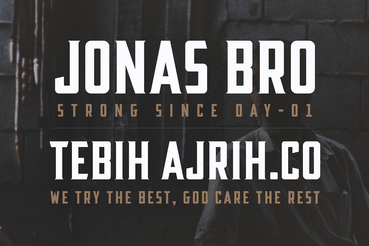 Durbank - Industrial Style Font preview 5