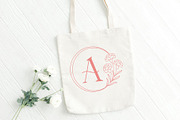 Ravina Monogram Font, a Symbol Font by AnningArts (Thumbnail 3 of 7)