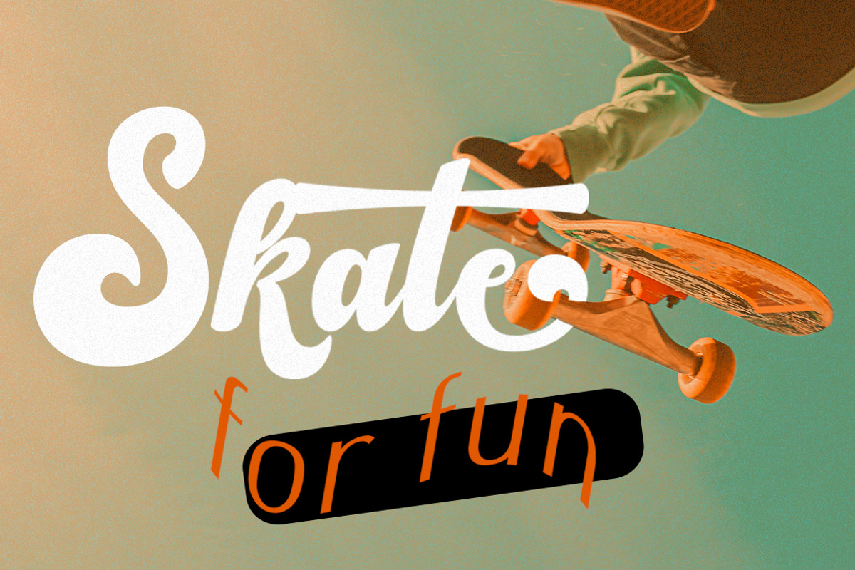 Anthela, a Script Font by GloowStudio (Photo 3 of 8)