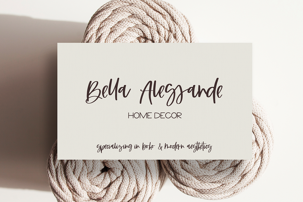 Bubbly Script, a Script Font by Beck McCormick (Photo 3 of 10)