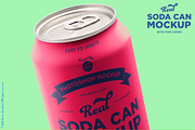 Soda can mockup with 5 awesome views, a Product Mockup by Itsmesimon (Thumbnail 9 of 11)