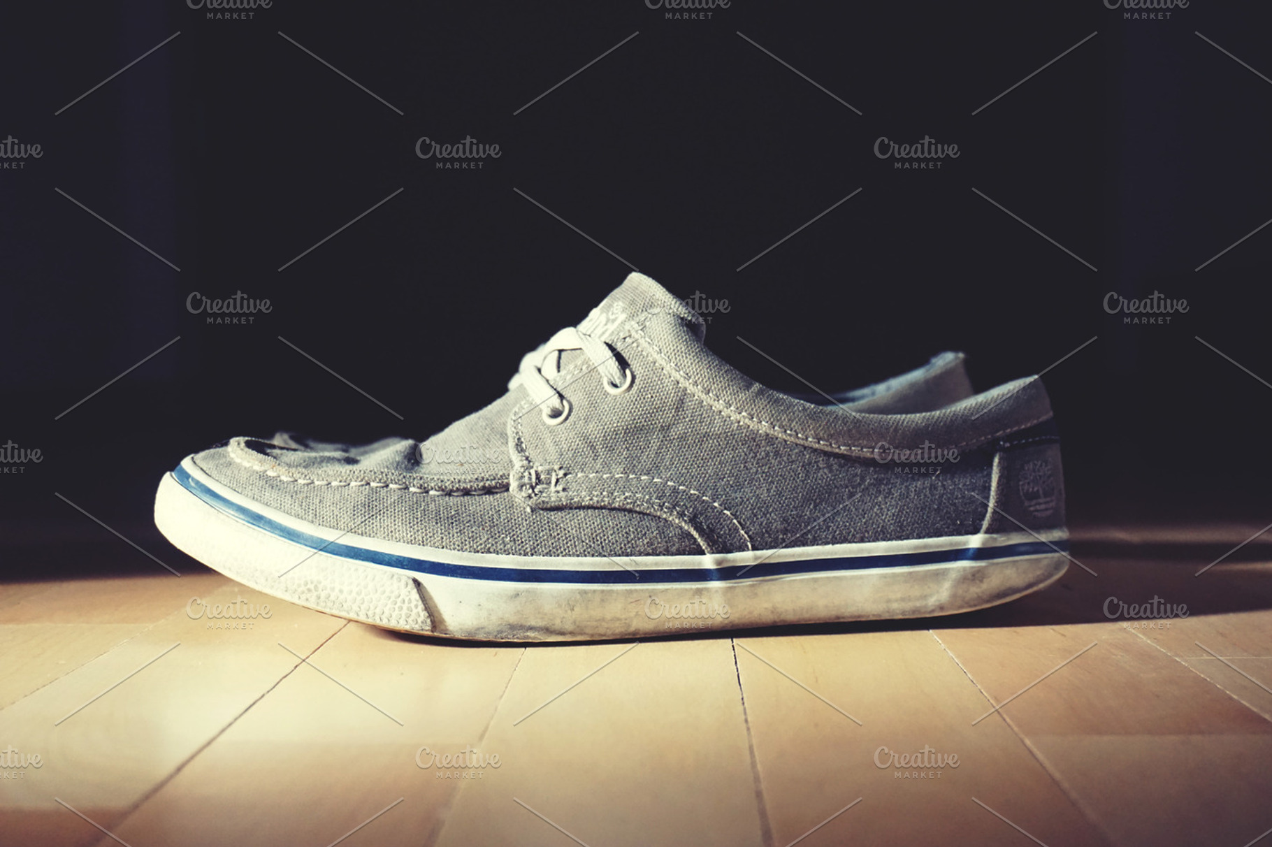 Old sneakers 4