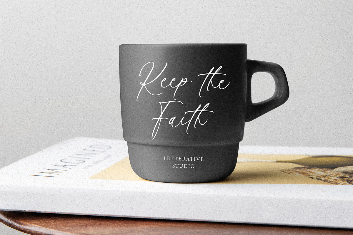 Palmeras Beautiful Handwritten Font, a Script Font by Letterative Studio (Photo 5 of 6)