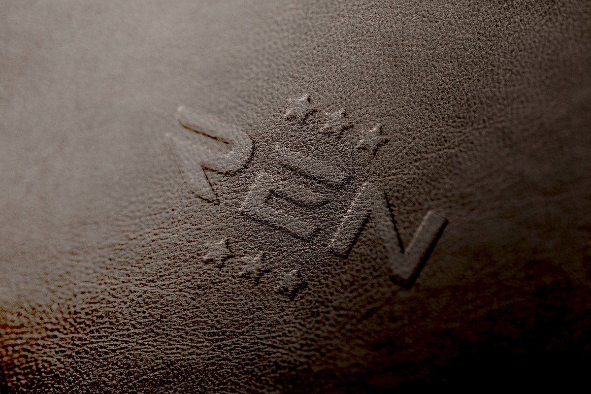 Pomp: 30 Logo Mockups, a Product Mockup by pixelbuddha.net (Photo 11 of 32)