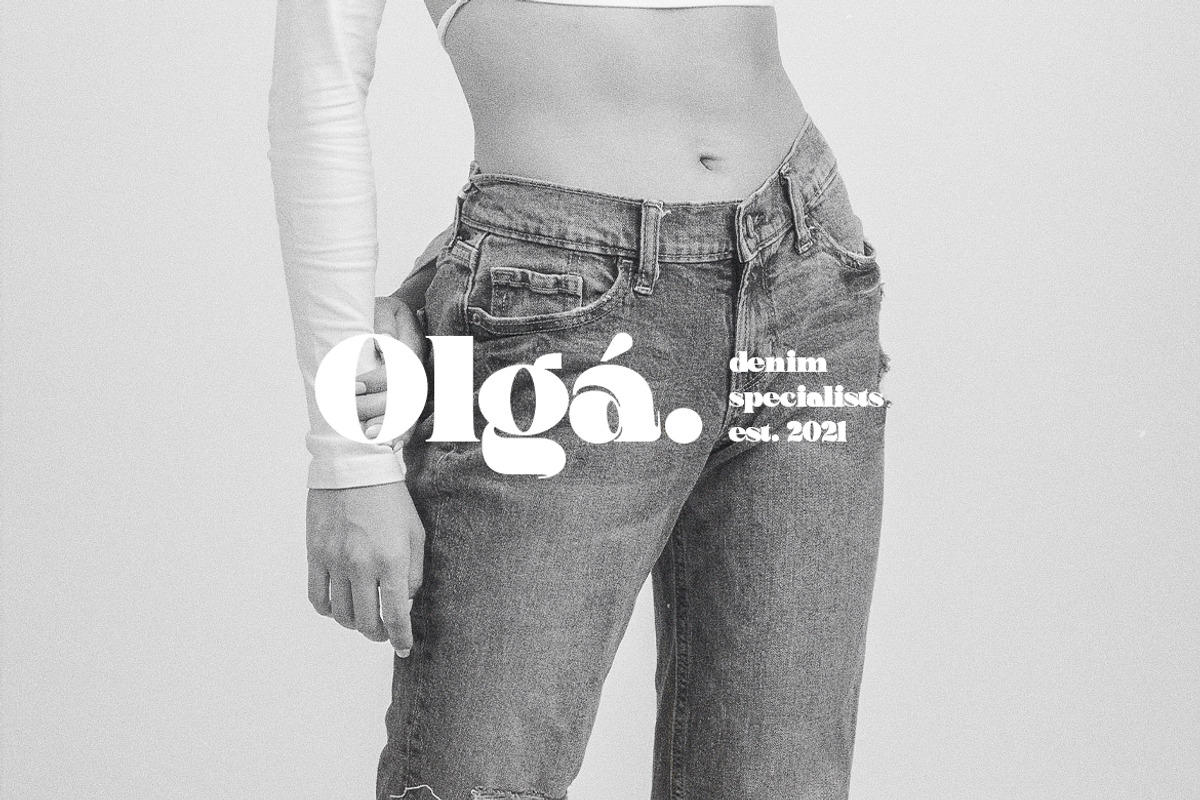 Ridie - Display Font, a Serif Font by dealitastudio (Photo 4 of 7)