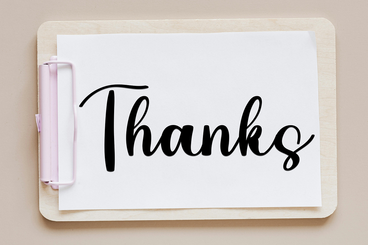 Simple Thread, a Handwritten Font by InermediaSTUDIO (Photo 7 of 8)