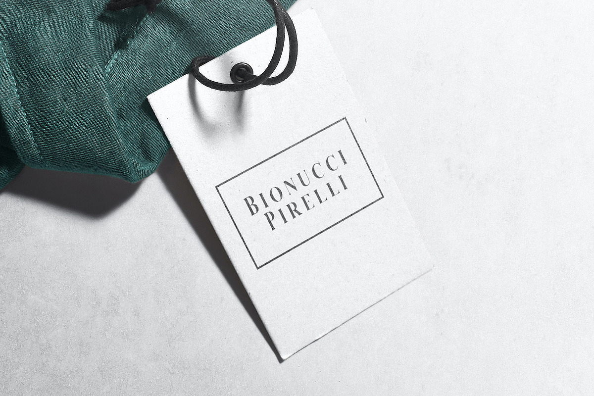 Serizawa - Classic Serif Font, a Serif Font by StringLabs (Photo 5 of 12)
