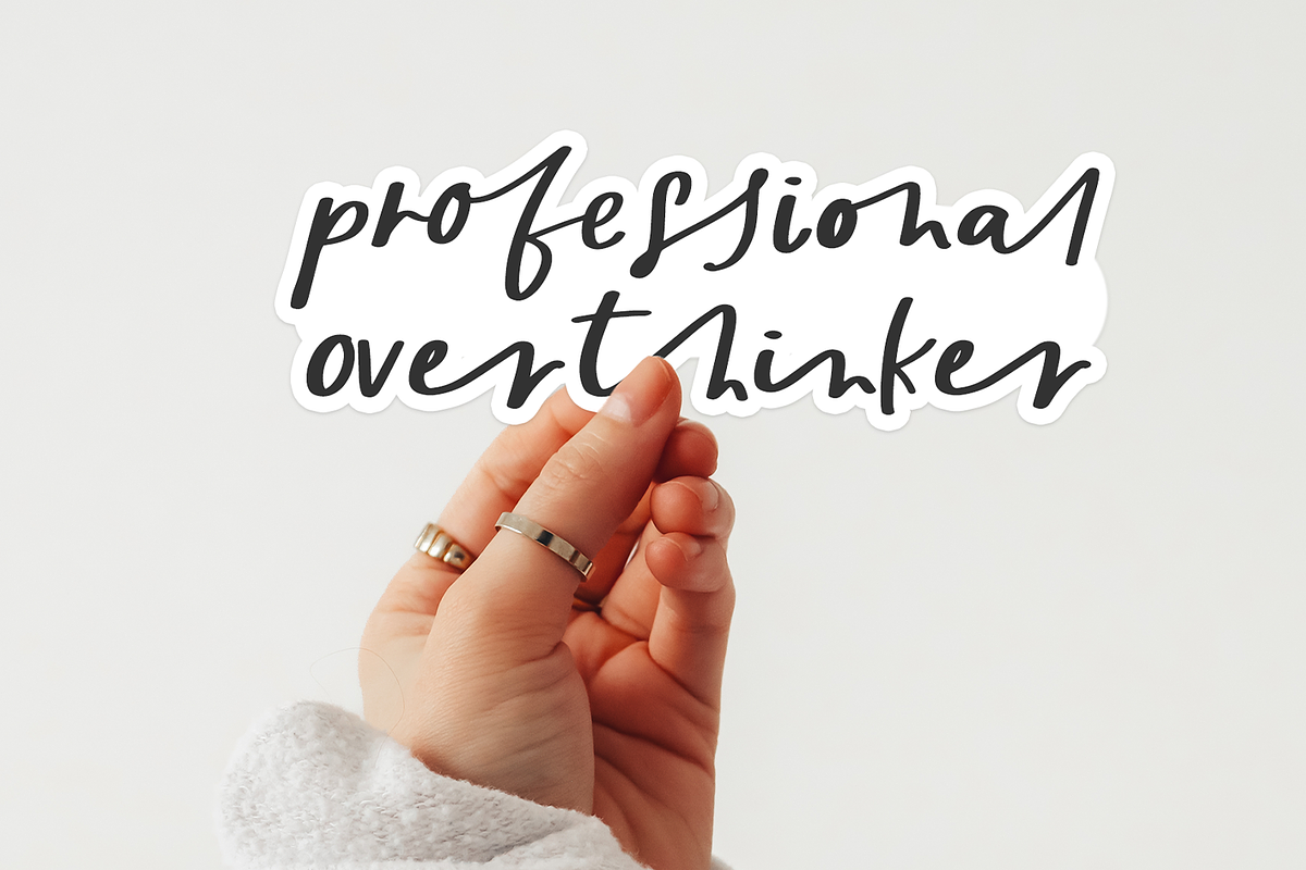 Lemonberries Script, a Handwritten Font by Beck McCormick (Photo 3 of 10)