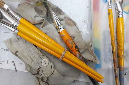 Painter brushes over table, an Arts & Entertainment Photo by DanFLCreativo