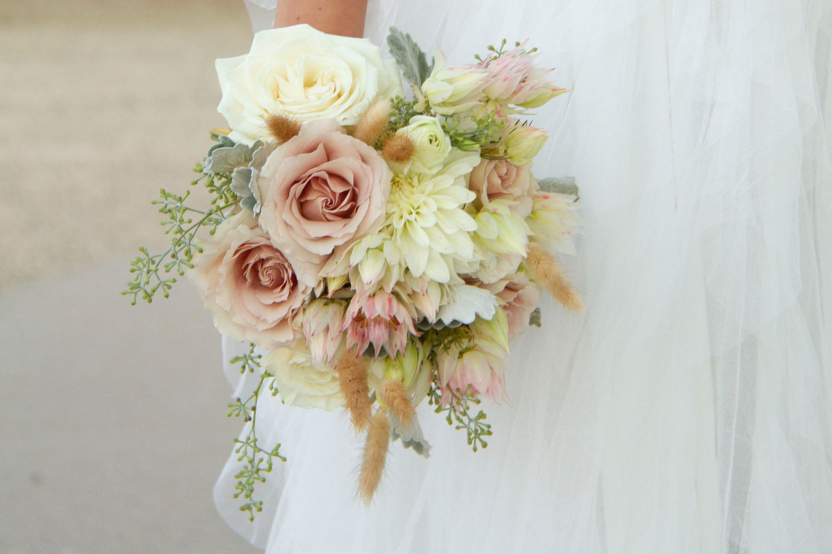 Blush Bridal Bouquet Photo Set, a Photo by Greenleaf Images (Photo 5 of 8)