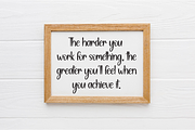 Momentic Saturday | Script Font, a Script Font by Scratchones (Thumbnail 4 of 8)