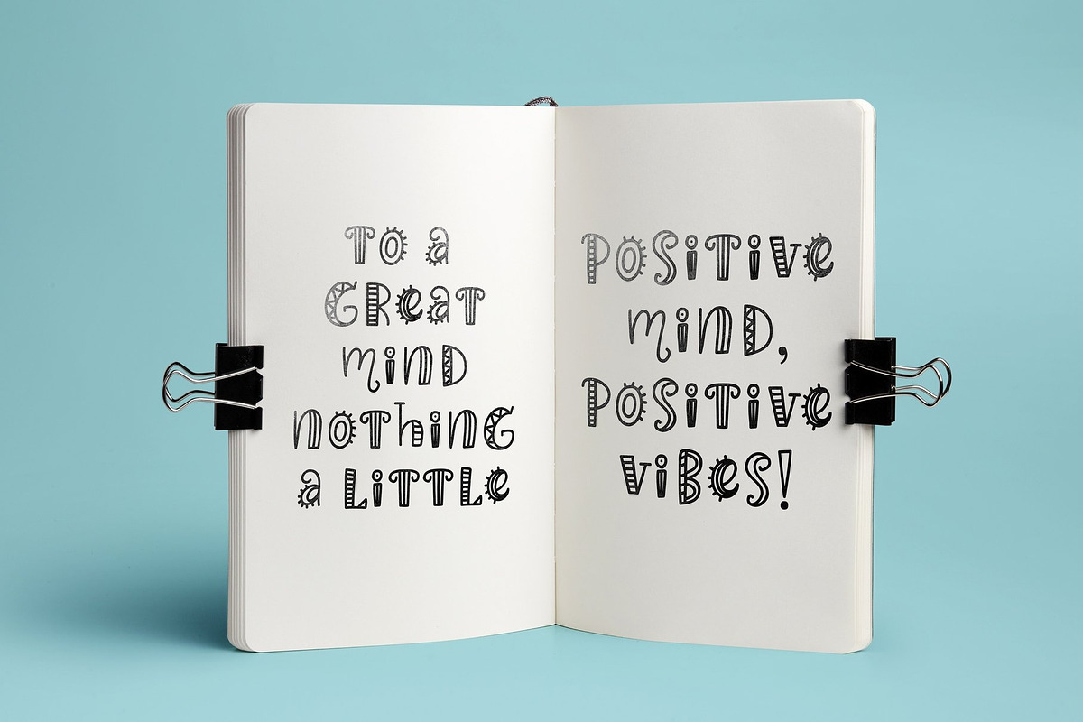 DECORATIVE FONT BUNDLE : 4 in 1, a Script Font by Katrinelly (Photo 14 of 17)