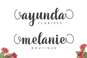 Jelantik - Cute Script Typeface