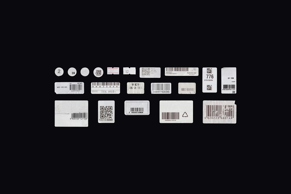 Vinyl Record Mockup, a Packaging Mockup by BORT GRAPHIC (Photo 4 of 8)