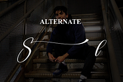 Streetwear | Script Font, a Handwritten Font by Scratchones (Thumbnail 8 of 9)